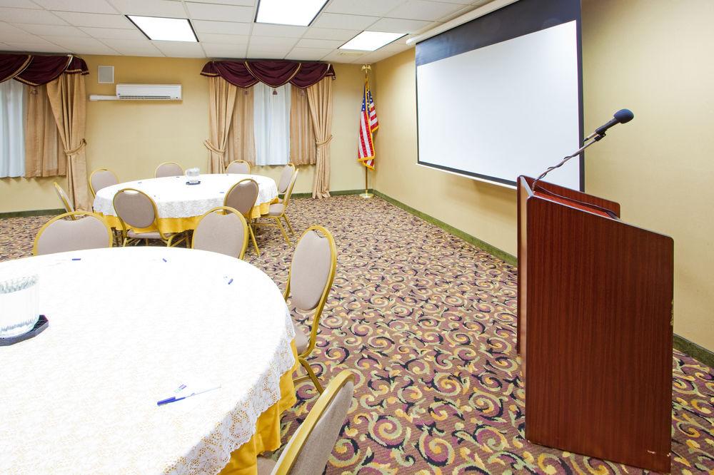 Holiday Inn Express Prince Frederick By Ihg Esterno foto