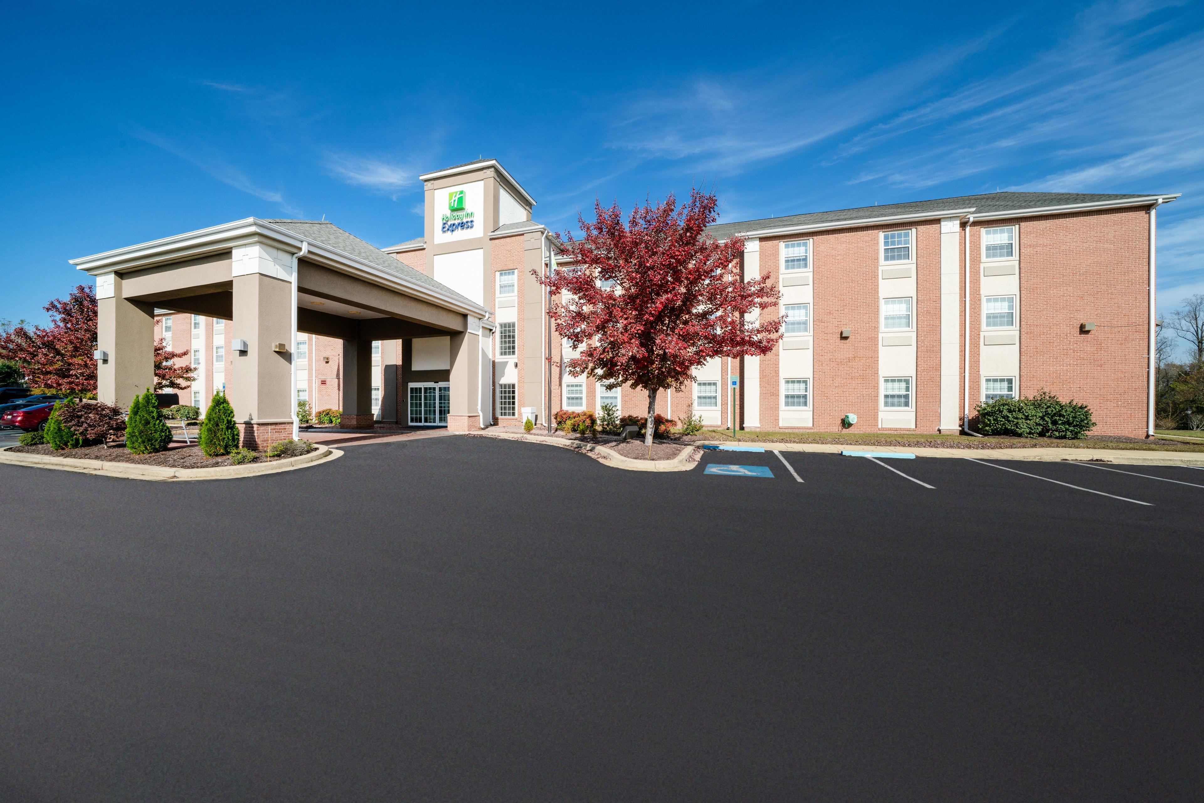 Holiday Inn Express Prince Frederick By Ihg Esterno foto