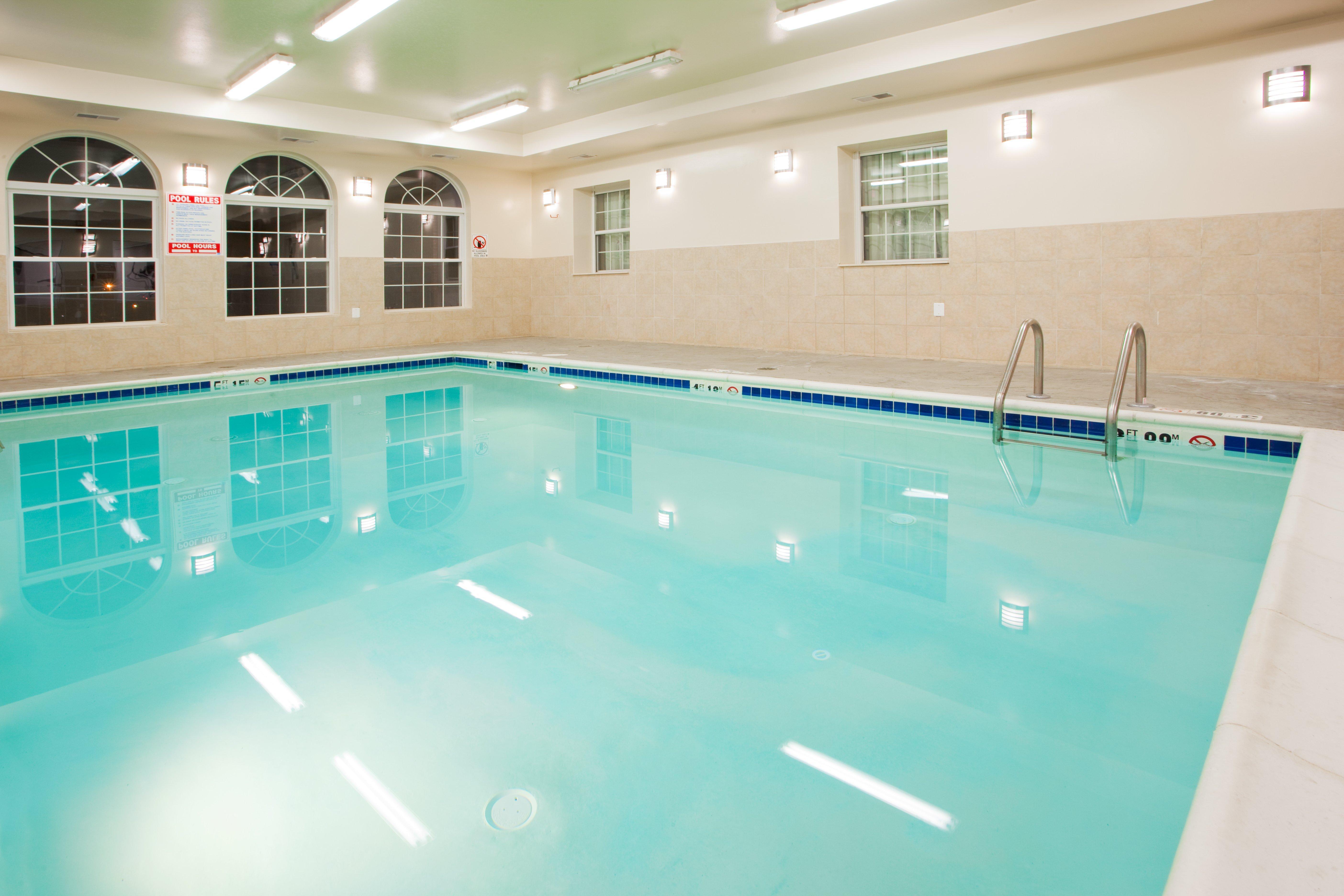 Holiday Inn Express Prince Frederick By Ihg Esterno foto