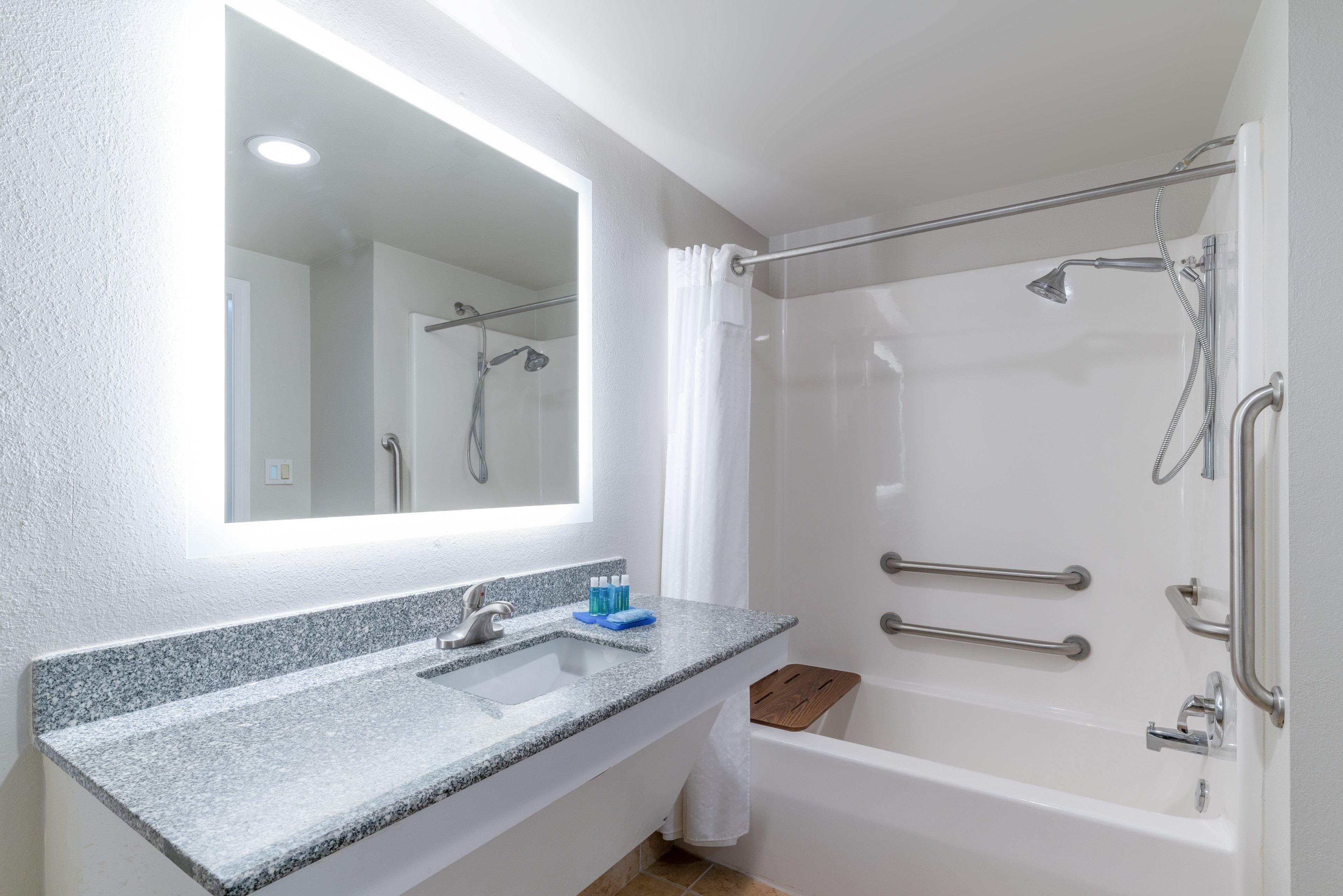 Holiday Inn Express Prince Frederick By Ihg Esterno foto
